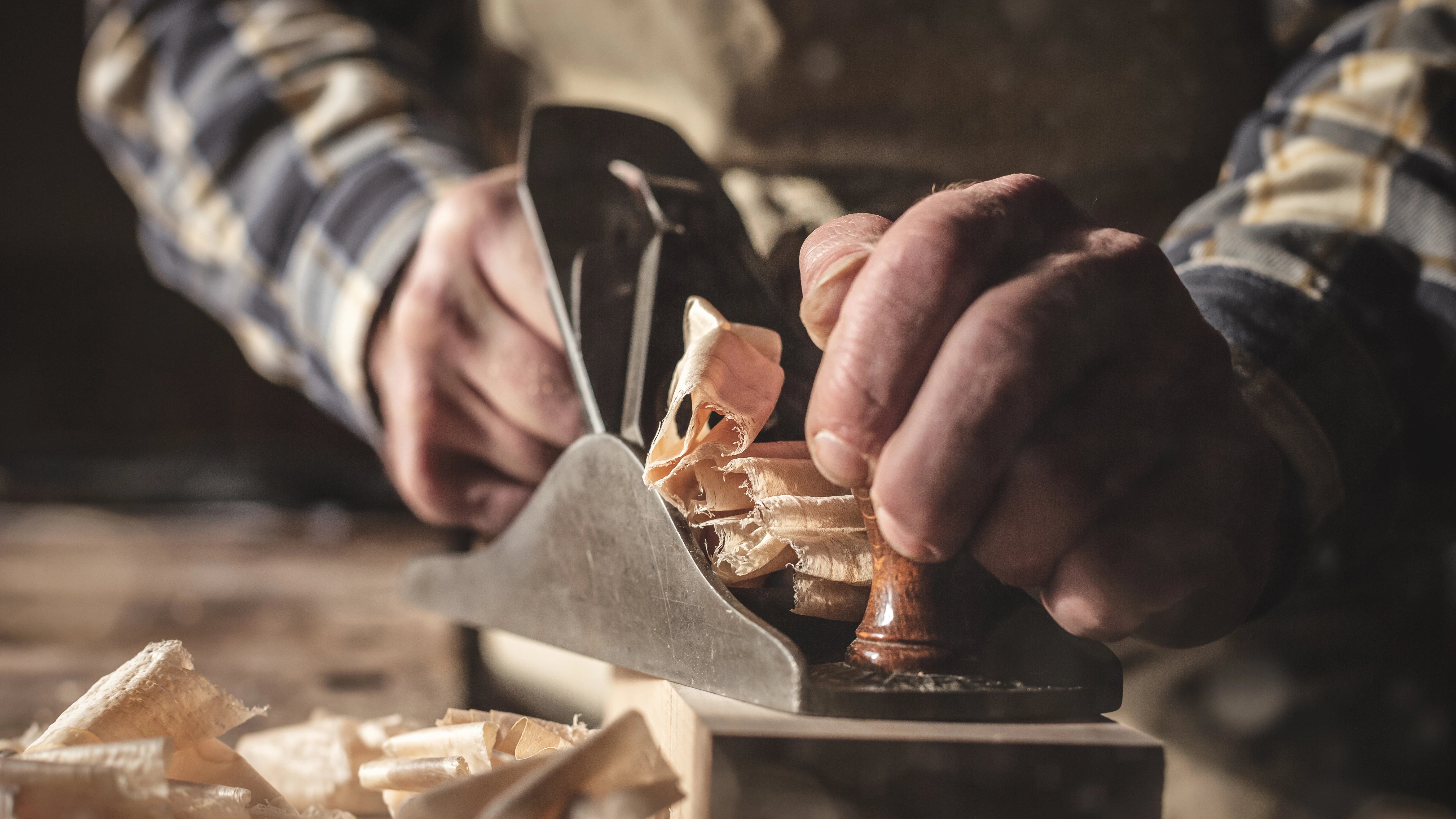 Leonys-Manufaktur-Tischlerei